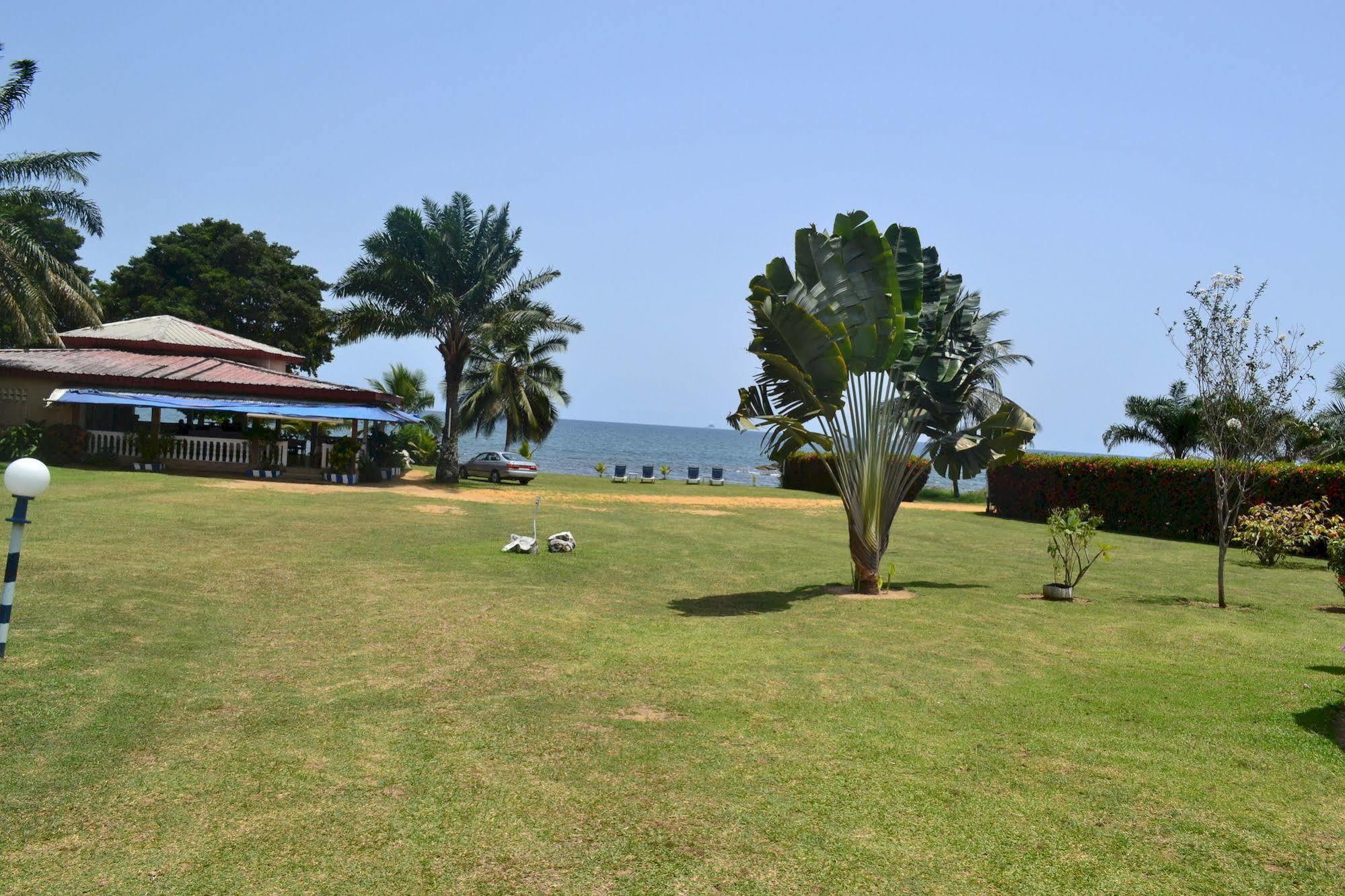 Adrien Beach Hotel Kribi Eksteriør bilde